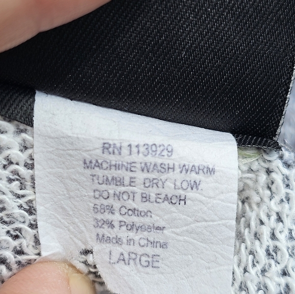 Hard Rock Cafe logo sweater - Picture 6 of 6